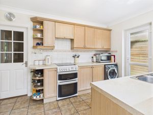Kitchen- click for photo gallery